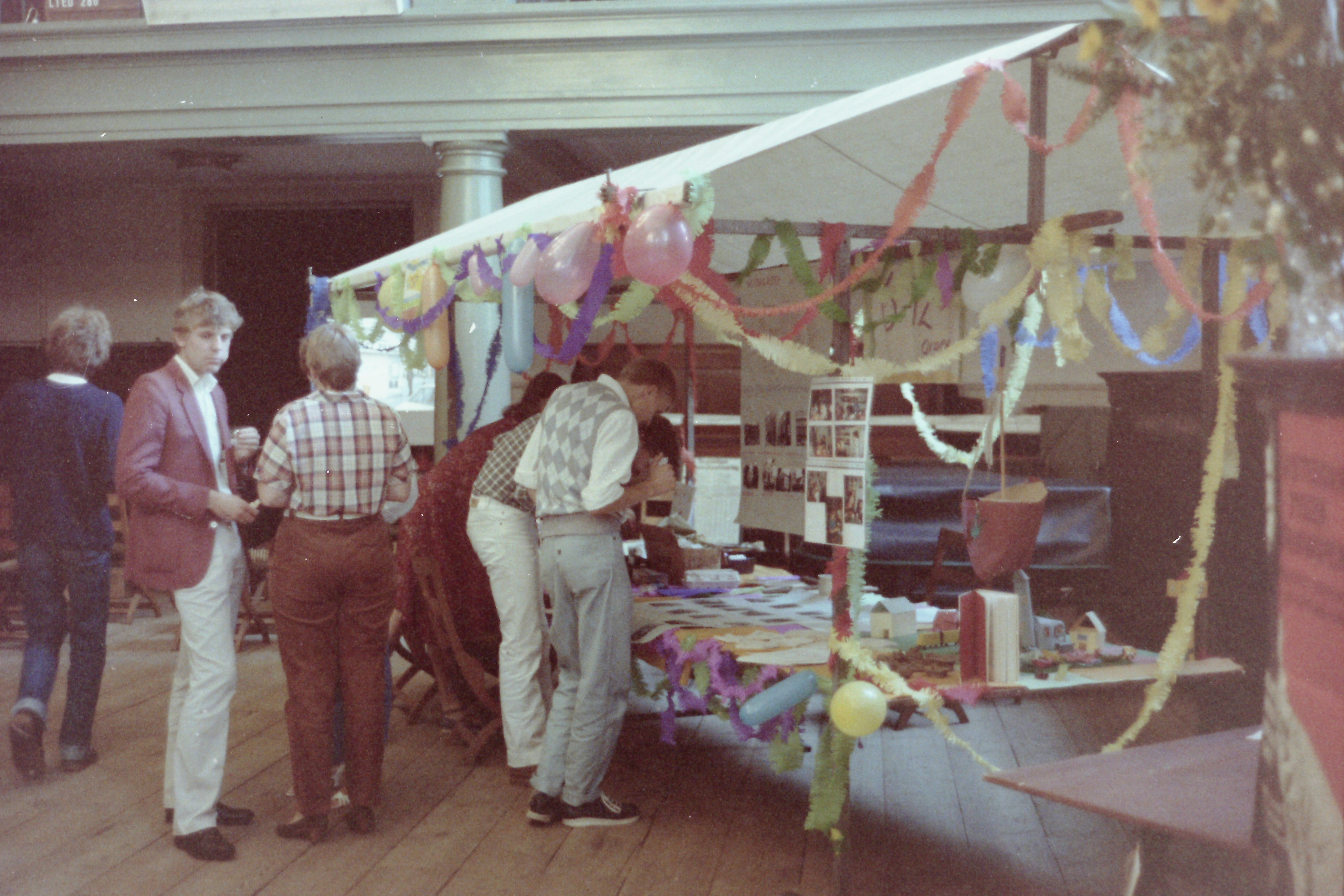 1982 FOTO'S Singel Soos en markt
